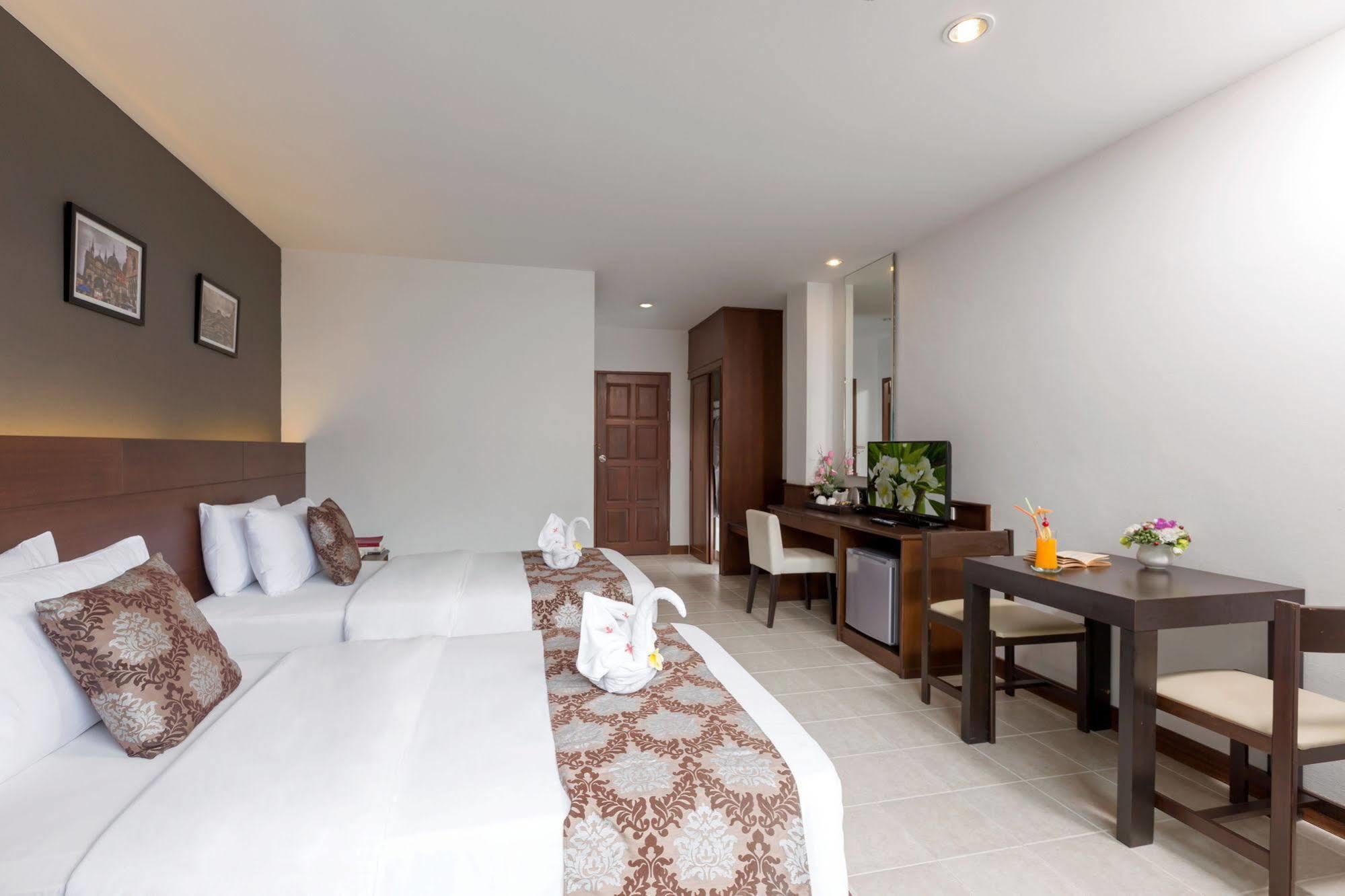 The Holiday Resort Pattaya Exterior foto